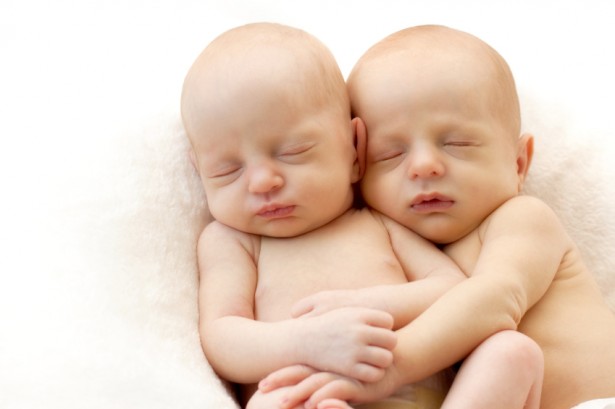 How to Taking Care of Twins Pregnancy
