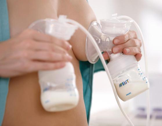Breastfeeding and Pumping Schedule